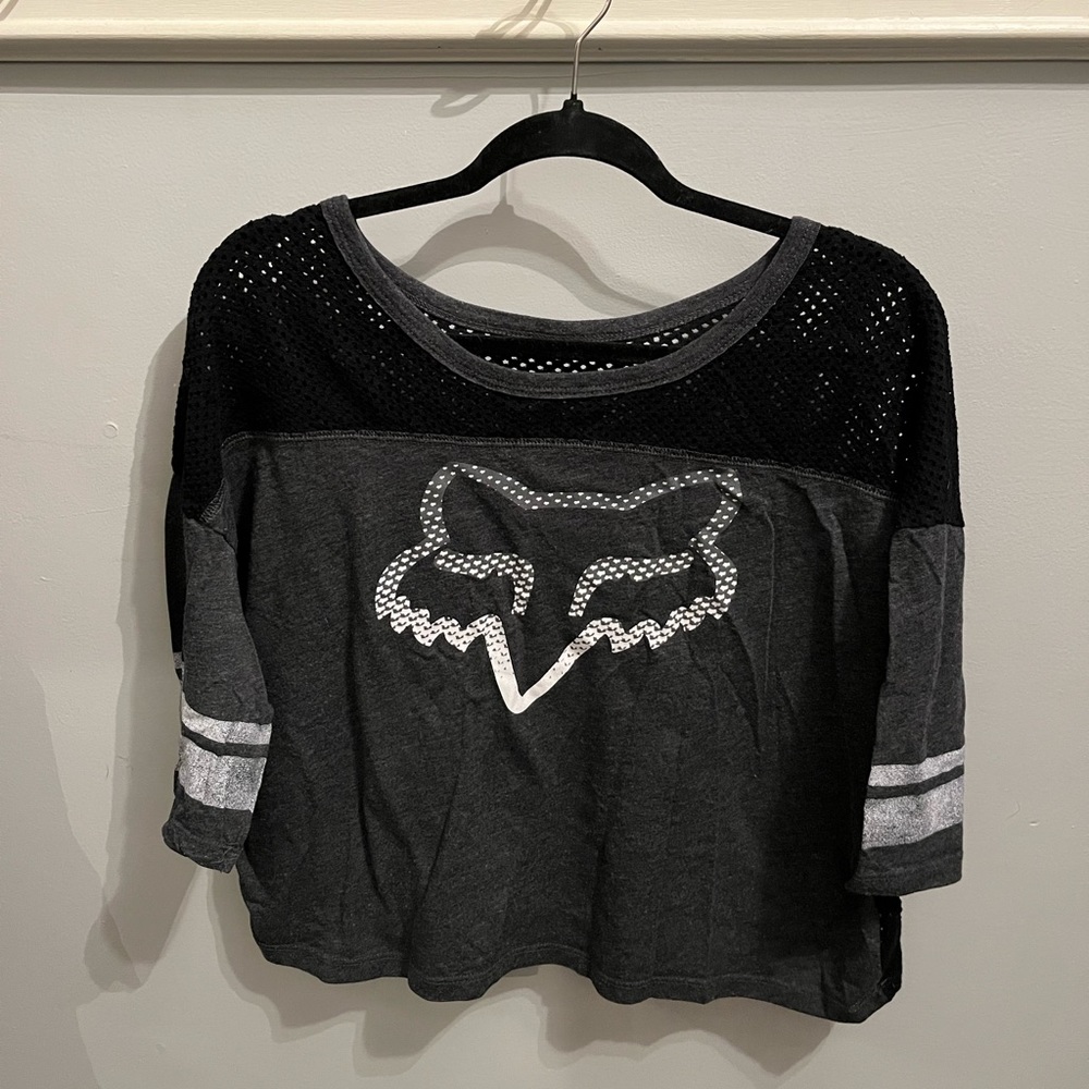 Fila cropped shirt , no tags. it’s about a size large - X-Large womens